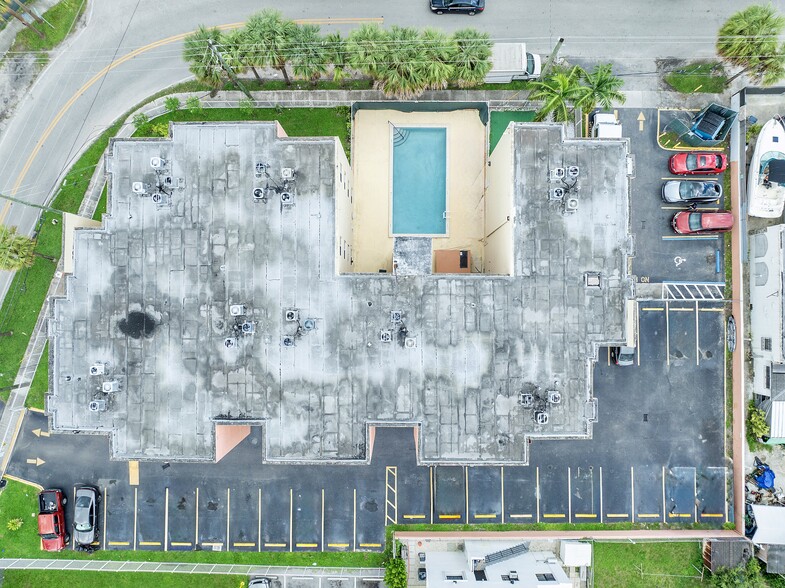 More Photos Of 2400 NW 16th Street Rd, Miami Apartments For Sale