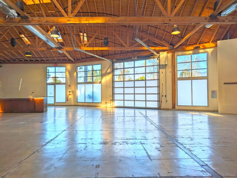 More Photos Of 201 W Montecito St, Santa Barbara Warehouse For Lease