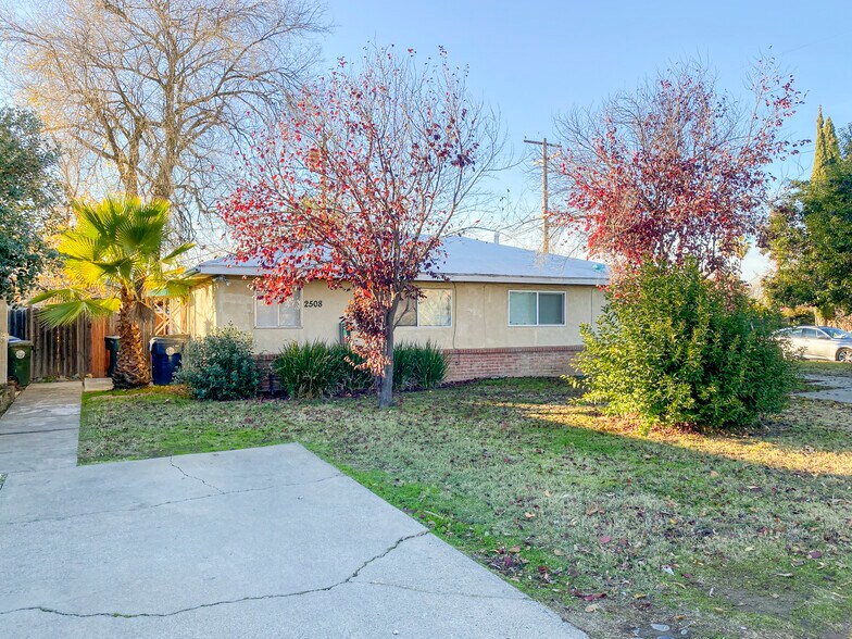 More Photos Of 2512 28th Ave, Sacramento Apartments For Sale