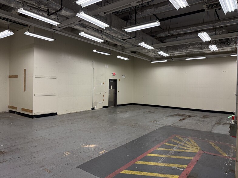 More Photos Of 619 Decatur St, New Orleans Drugstore For Lease