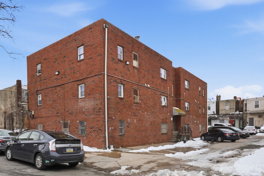 More Photos Of , Philadelphia Multifamily For Sale