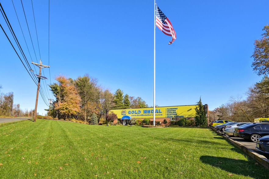 More Photos Of 11 Cotters Ln, East Brunswick Warehouse For Sale