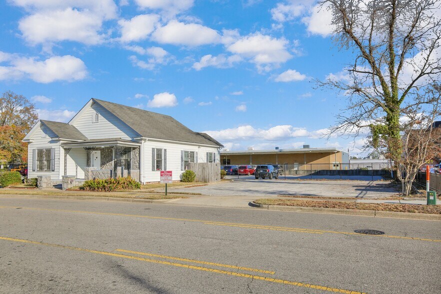 More Photos Of 115 S Cool Spring St, Fayetteville Office For Lease