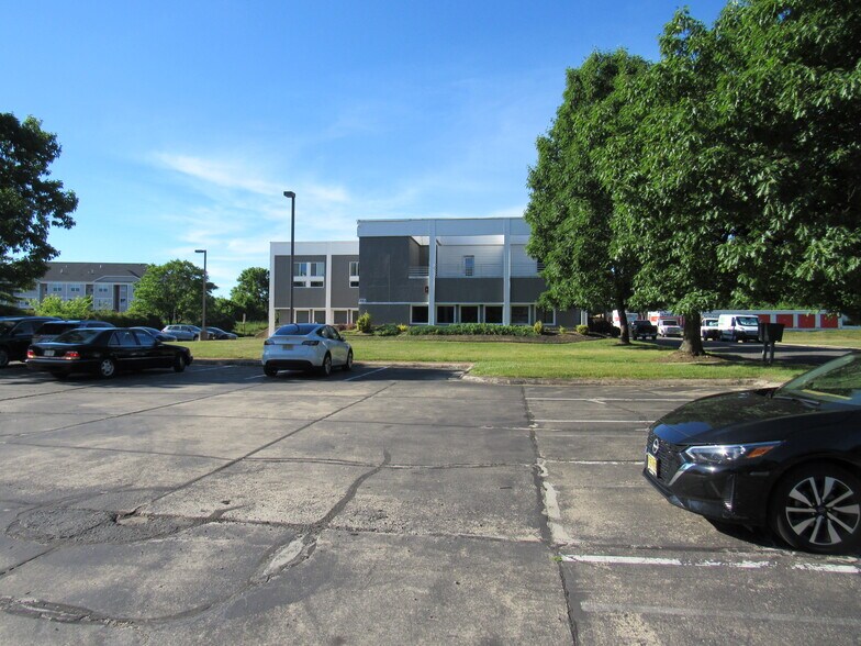 More Photos Of 983 State Route 33 W, Monroe Township Medical For Lease