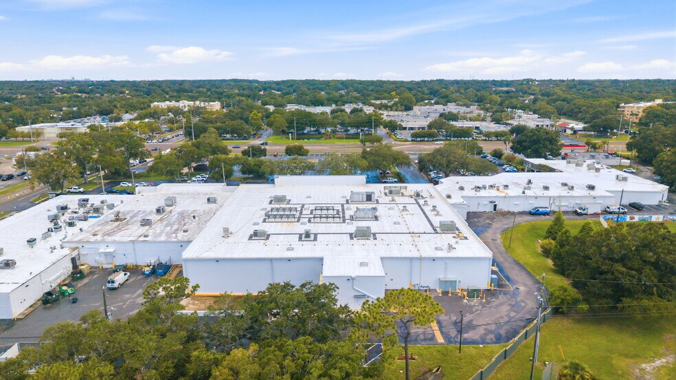 More Photos Of 2519 N McMullen Booth Rd, Clearwater Freestanding For Lease