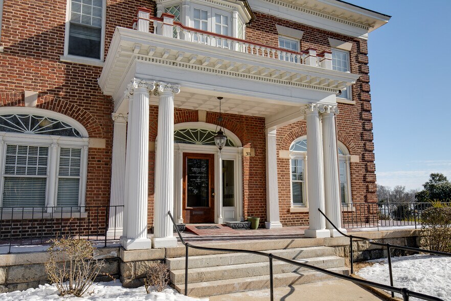 More Photos Of 311 S Arthur Ashe Boulevard, Richmond Office Residential For Sale