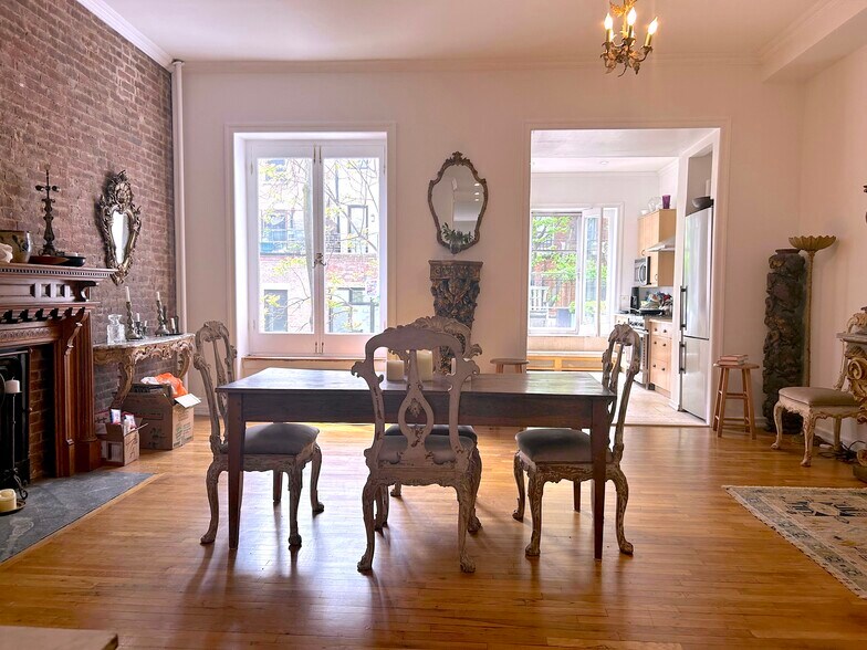 More Photos Of 28 W 89th St, New York Apartments For Sale
