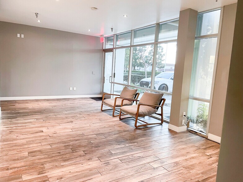 More Photos Of 11390 Knott St, Garden Grove Warehouse For Sale