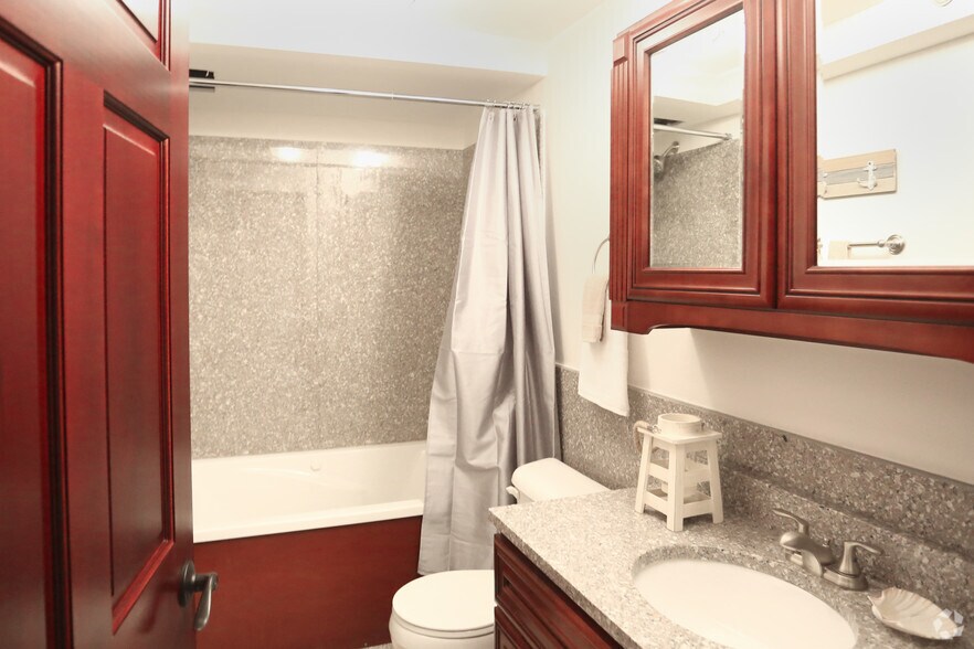 More Photos Of 1014-1024 Locust St, Saint Louis Apartments For Sale