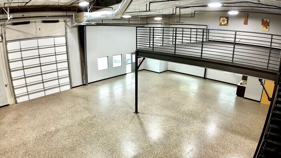 More Photos Of 7637 FM 3009, Schertz Light Distribution For Sale