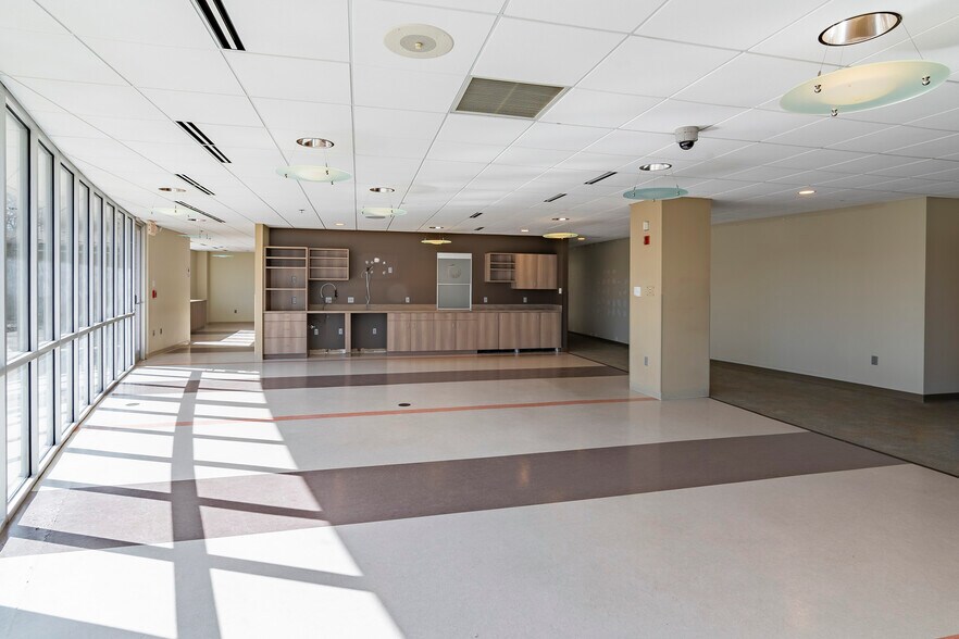 More Photos Of 20 Missouri Research Park Dr, Saint Charles Office For Sale