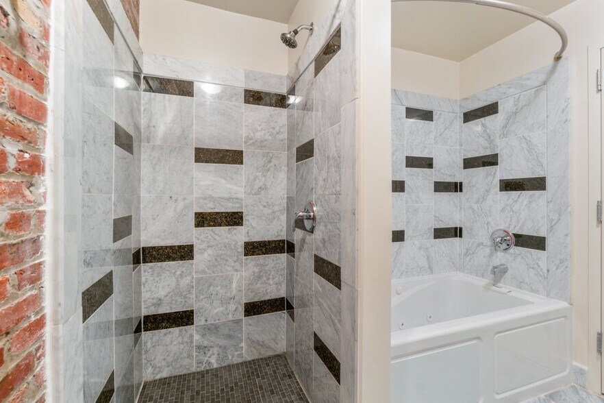 More Photos Of 311-313 W Baltimore St, Baltimore Apartments For Sale