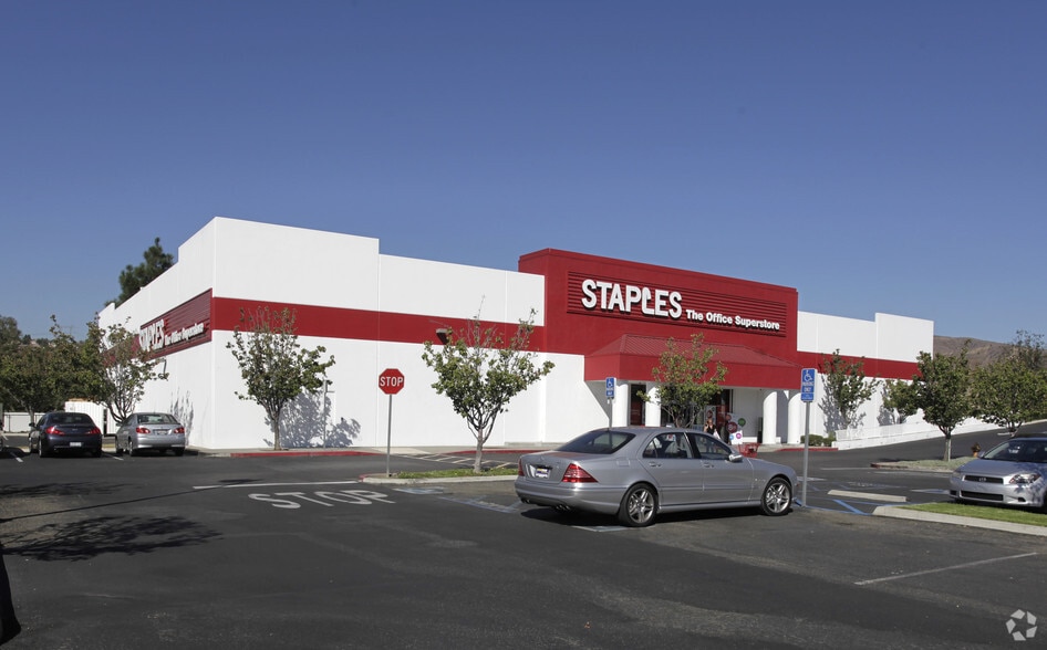 More Photos Of 5511 Mirage St, Yorba Linda Freestanding For Sale