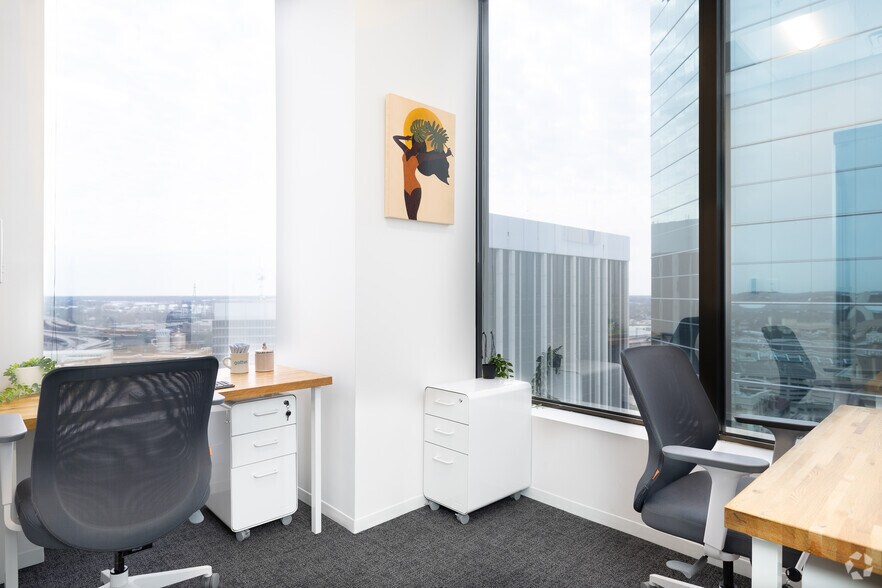 More Photos Of 500 E Main St, Norfolk Coworking Space