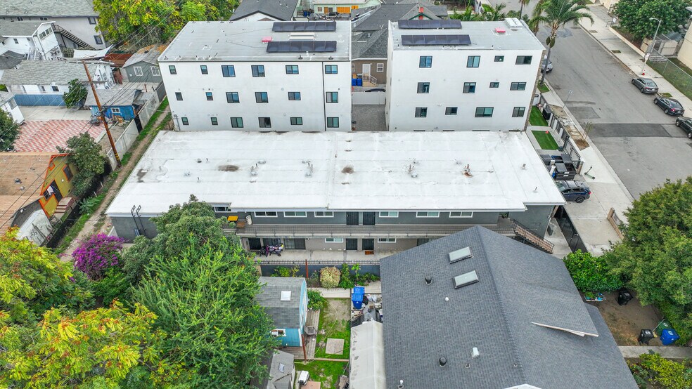 More Photos Of 1250 W 37th St, Los Angeles Apartments For Sale