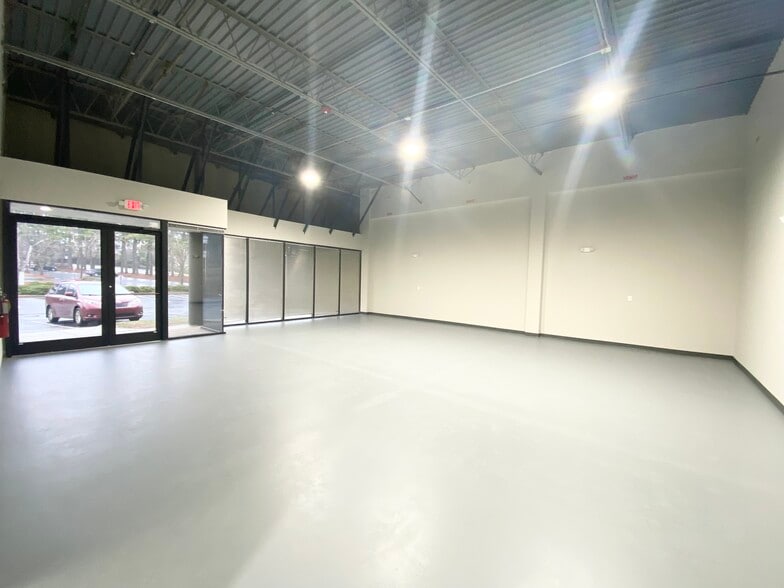 More Photos Of 3100 Breckinridge Blvd, Duluth Unknown For Lease