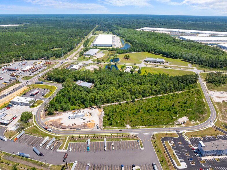 More Photos Of 11232 US-280, Ellabell Storefront For Sale