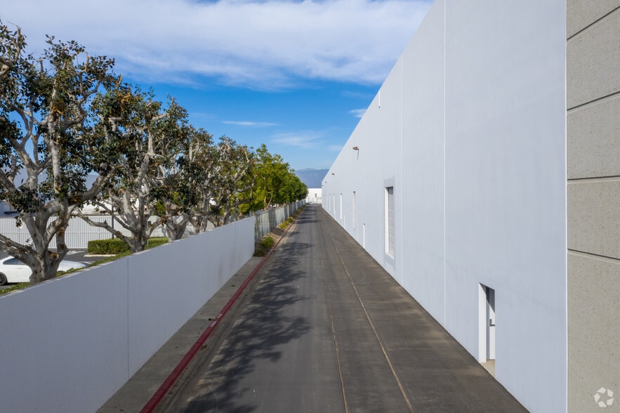 More Photos Of 14310-14480 Ramona Ave, Chino Distribution For Lease