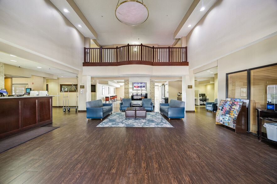 More Photos Of 11050 Southwest Fwy, Houston Hotel For Sale