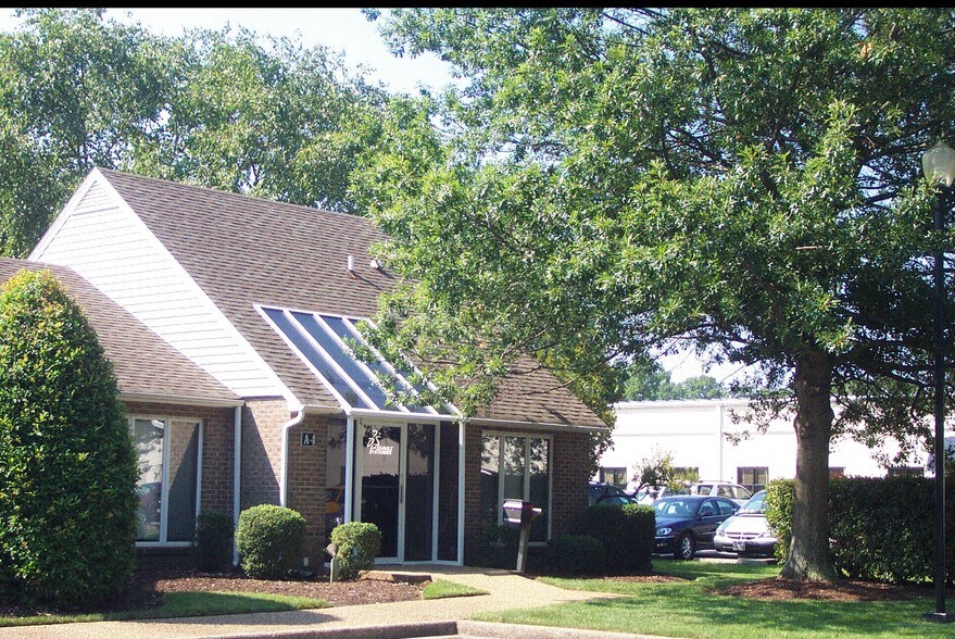 More Photos Of 703 Thimble Shoals Blvd, Newport News Unknown For Sale