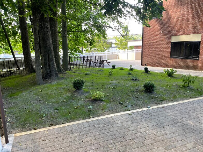 More Photos Of 272 N Bedford Rd, Mount Kisco Medical For Lease
