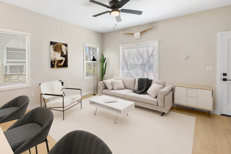 More Photos Of 3020 E 3rd St, Long Beach Apartments For Sale