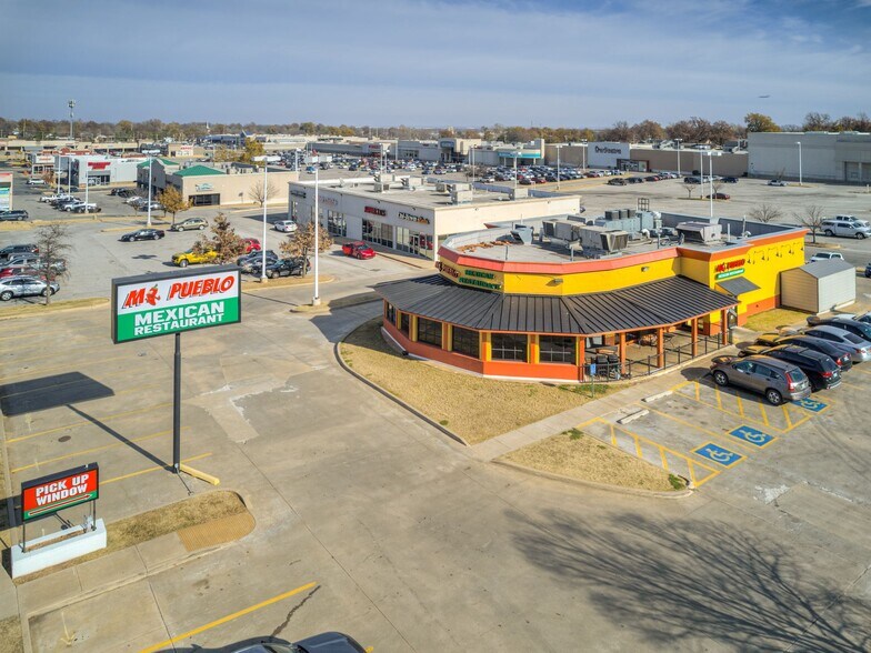 More Photos Of 5103 E 21st St, Tulsa General Retail For Lease