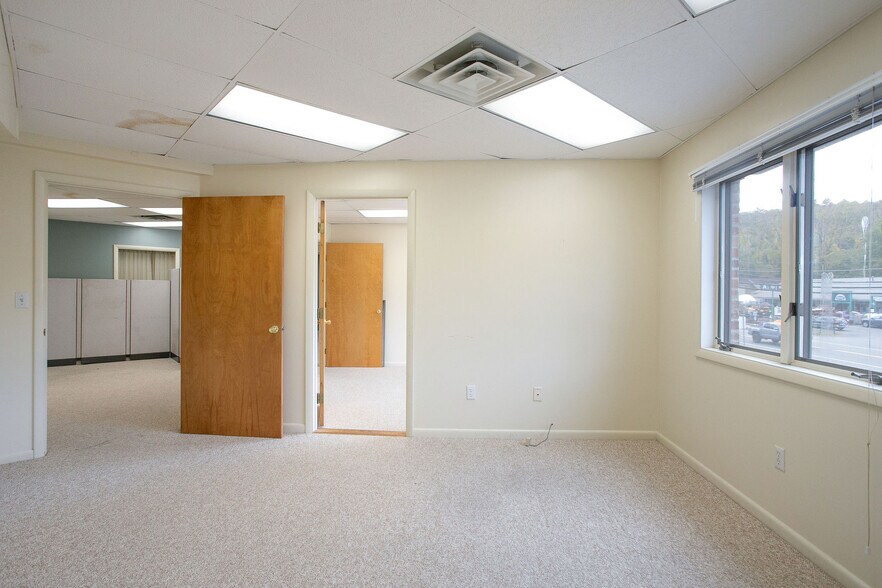 More Photos Of 490 Main St, Great Barrington Storefront Retail Office For Sale