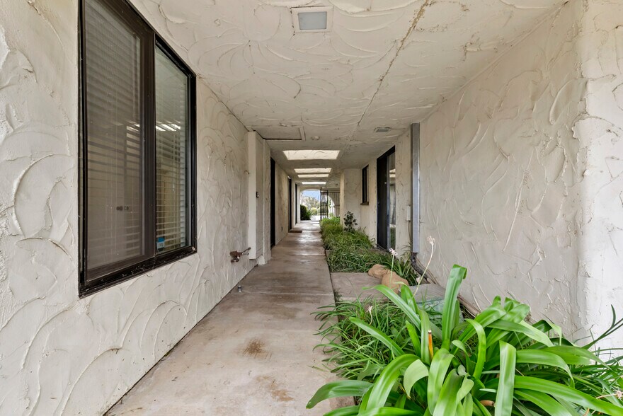 More Photos Of 970 Petit Ave, Ventura Medical For Lease