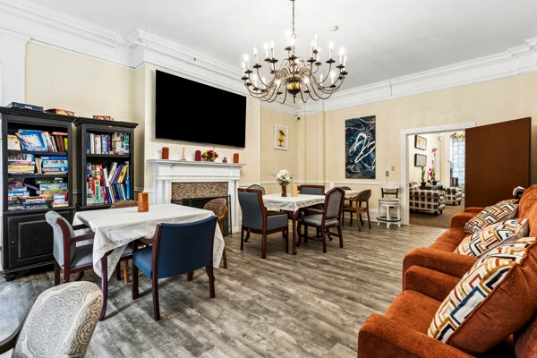 More Photos Of 16 Pleasant St, Bridgewater Specialty For Sale