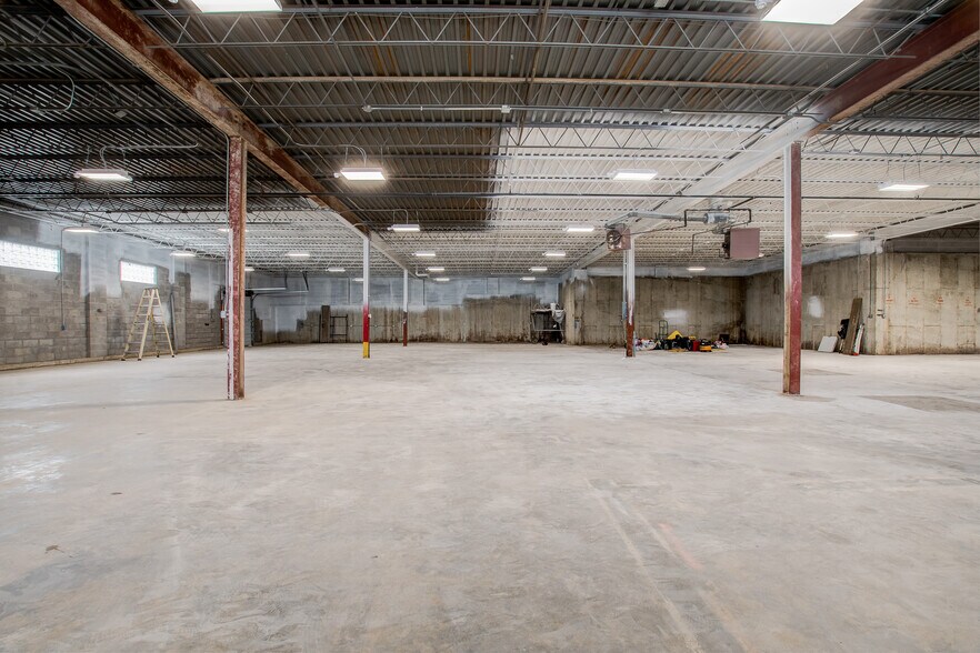 More Photos Of 1243 Tennessee Ave, Cincinnati Warehouse For Sale