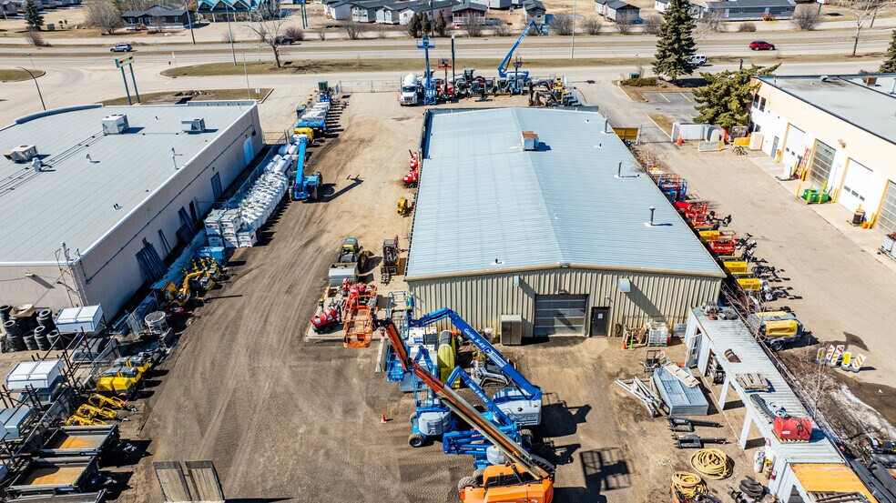 More Photos Of 7895 50 Av, Red Deer Warehouse For Sale