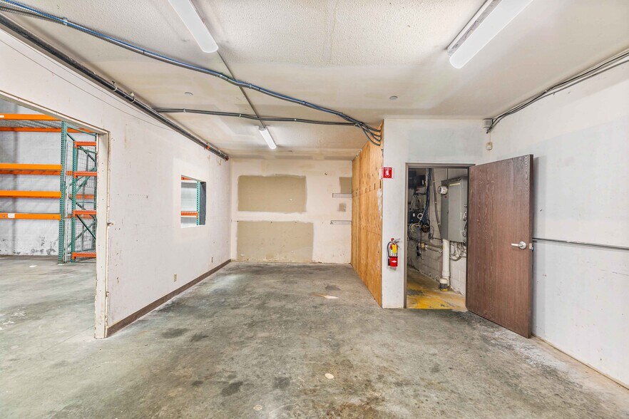 More Photos Of 1767 Standard Ave, Glendale Office For Lease