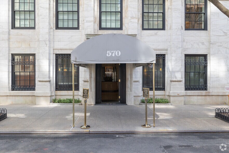 More Photos Of 570 Park Ave, New York Apartments For Sale