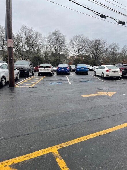 More Photos Of 1 Westinghouse Plz, Hyde Park Office For Lease