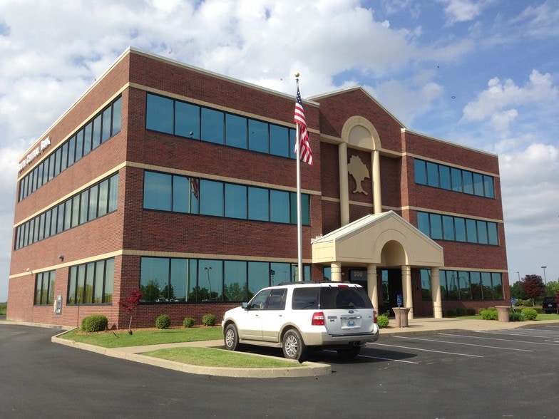 More Photos Of 300 Southtown Blvd, Owensboro Office For Lease