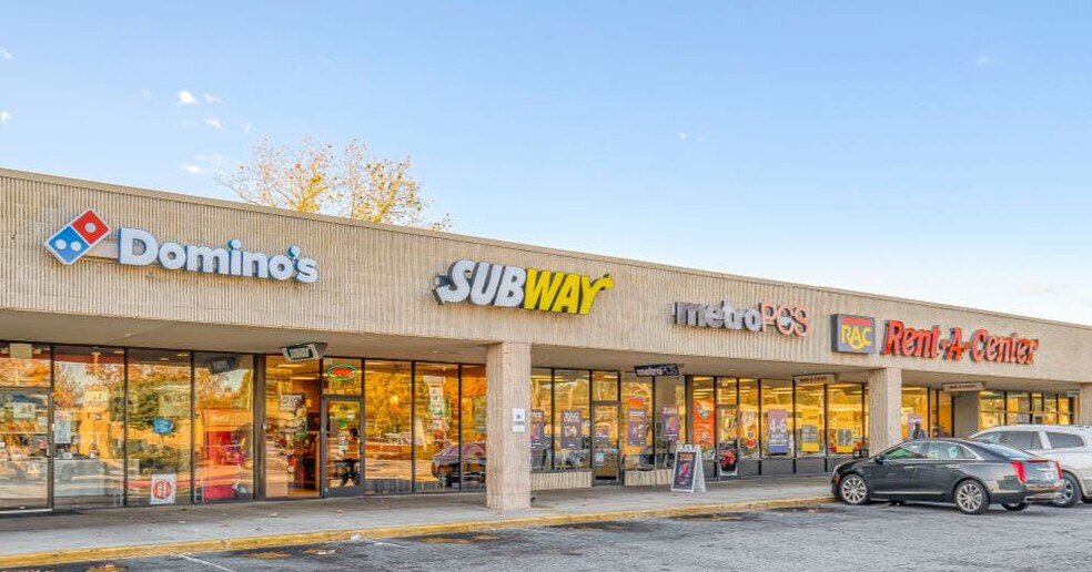 More Photos Of 1900 E Victory Dr, Savannah Unknown For Lease