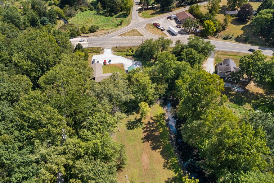 Primary Photo Of 7000 Manchester Rd, Canal Fulton Office For Sale