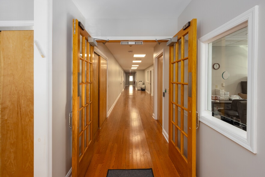 More Photos Of 36 Bergen St, Hackensack Loft Creative Space For Sale