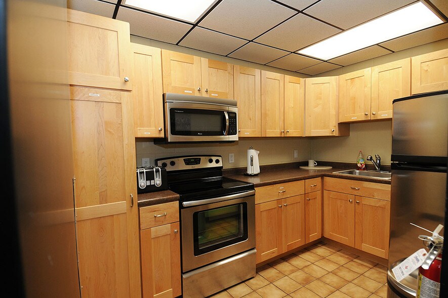 More Photos Of 5 Congress St, Nashua Office For Lease