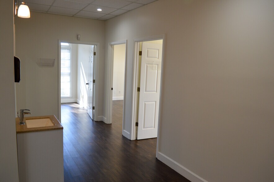 More Photos Of 3055 Lorna Rd, Birmingham Medical For Sale