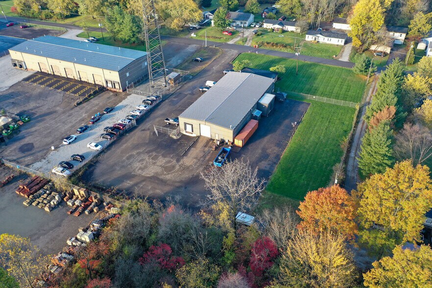 More Photos Of 3822 Victory Ave, Louisville Warehouse For Lease