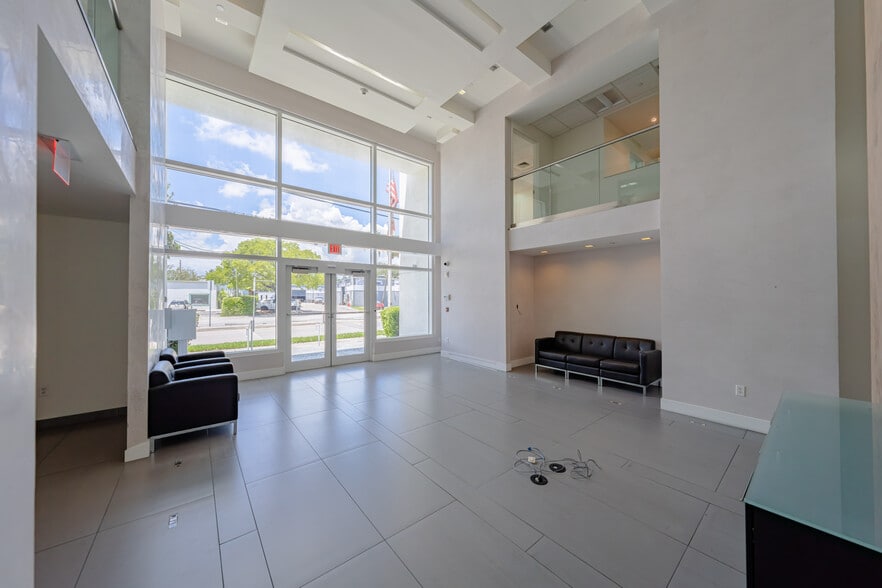 More Photos Of 3000-3004 SW 2nd Ave, Fort Lauderdale Unknown For Lease