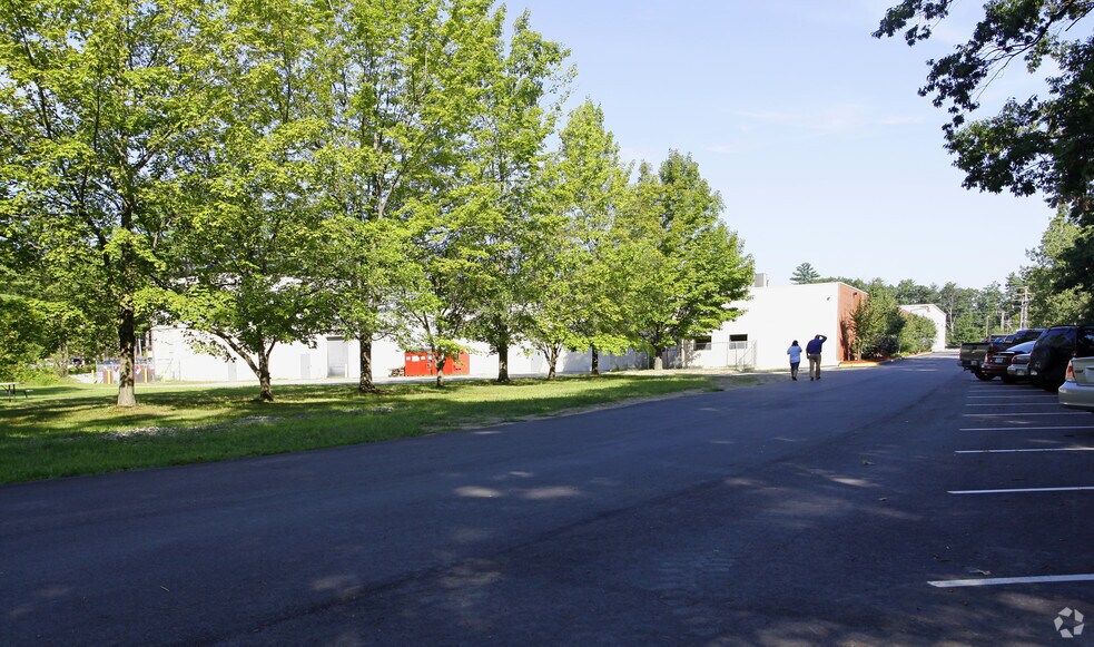 More Photos Of 59 Daniel Webster Hwy, Merrimack Manufacturing For Lease