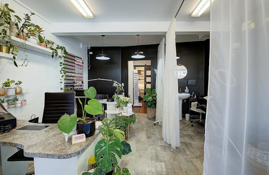 More Photos Of 2437 Main St, West Kelowna Storefront Retail Residential For Sale