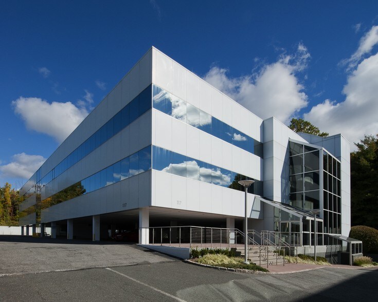 More Photos Of 117 E Stevens Ave, Valhalla Office For Lease