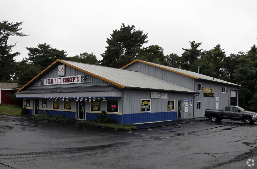 Primary Photo Of 2544-2546 Cranberry Hwy, Wareham Freestanding For Sale