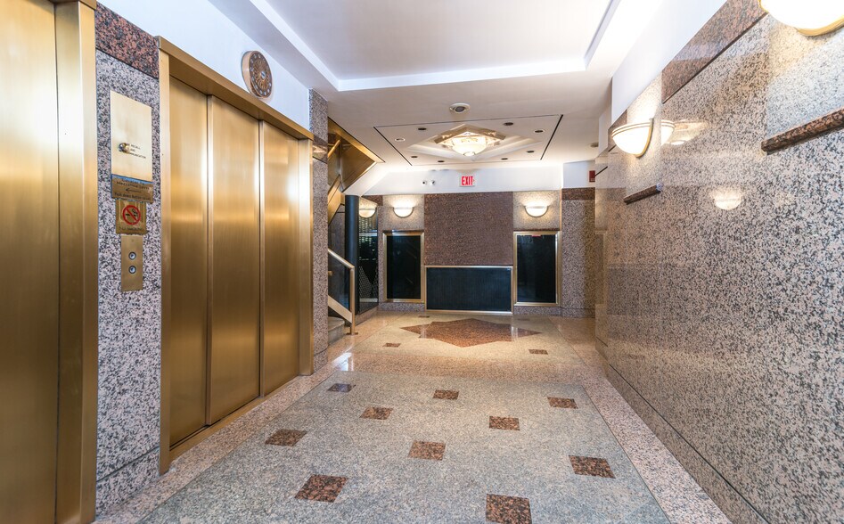 More Photos Of 199 Main St, White Plains Office For Lease
