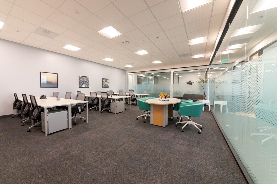 More Photos Of 530 Technology Dr, Irvine Coworking Space