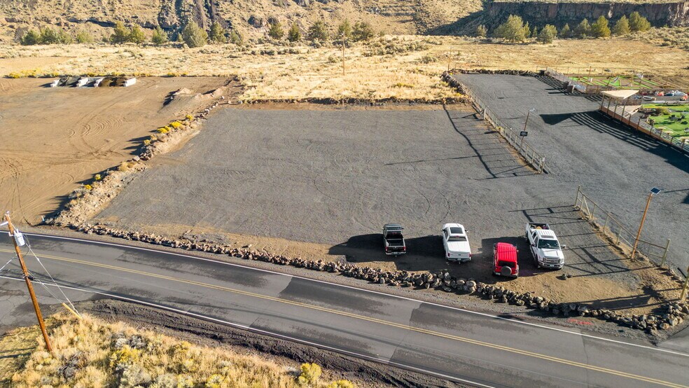 More Photos Of 13959 SW Commercial Loop Rd, Crooked River Ranch Restaurant For Sale